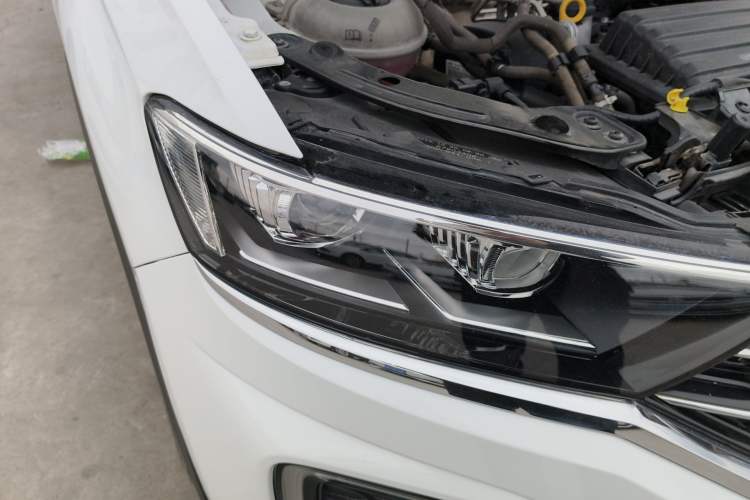 Used Volkswagen T-ROC 2020 230TSI DSG Two-Wheel Drive Advanced Version Right Front Headlight