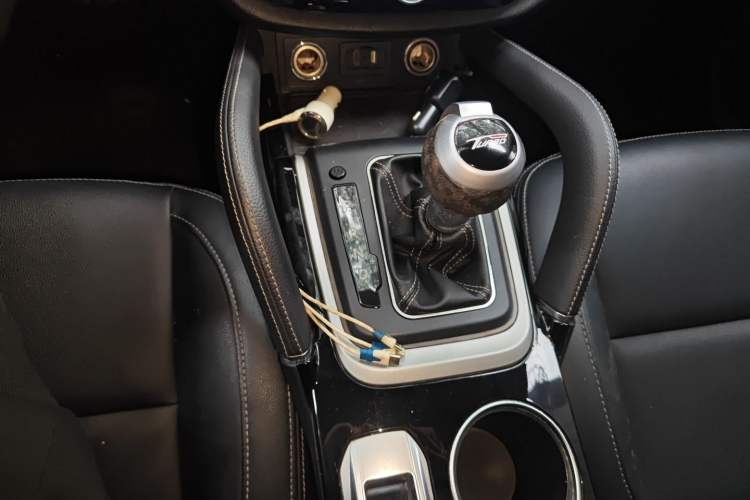 Used Zotye SR7 2016 1.5T CVT Cube Heart Edition China IV Standard