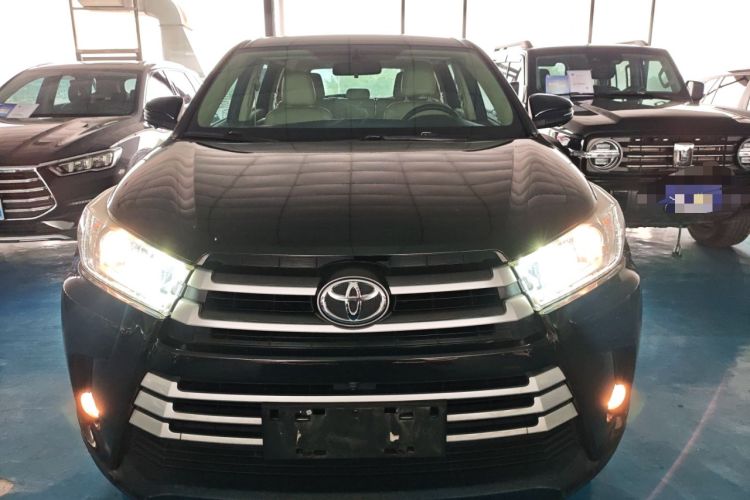 Used Toyota Highlander 2018 2.0T Two-Wheel Drive Elite Edition 7 Seats Emission Standard China V Front