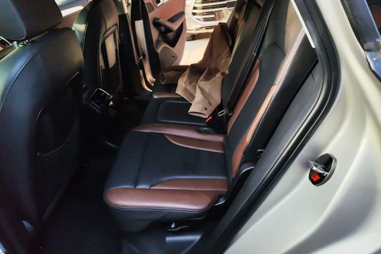 Used Audi Q5 2017 Plus 40 TFSI Technology Model