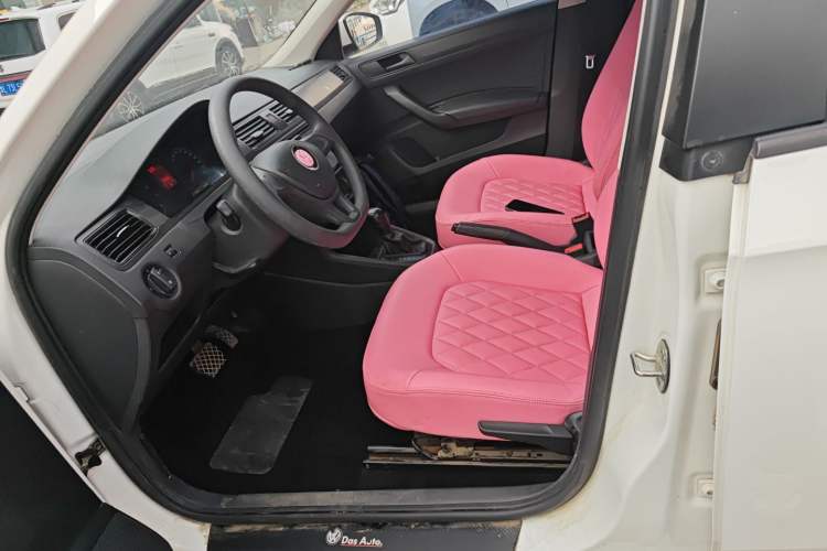 Used Volkswagen Santana 2019 1.5L Automatic Fashion Edition China VI Left Front Seat