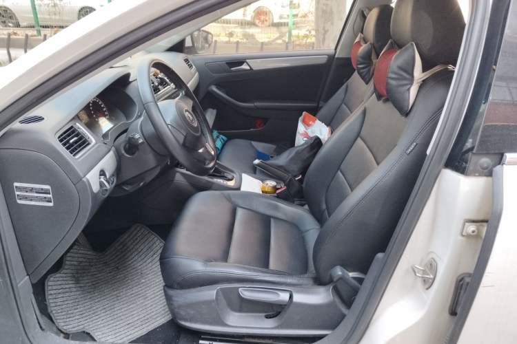 Used Volkswagen Sagitar 2014 1.6L Automatic Comfort Model