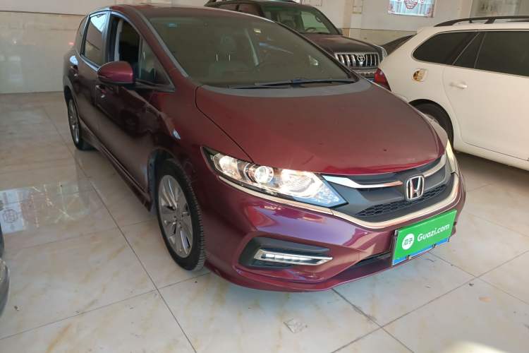 Used Honda Jade 2017 1.8L automatic Comfort version 5 seats
