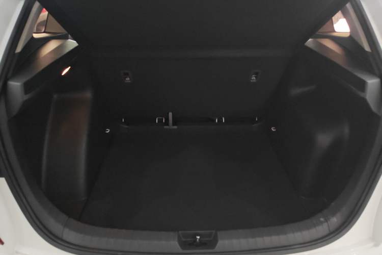 Used Skoda Kamiq 2018 1.5L Automatic Standard Edition China VI
