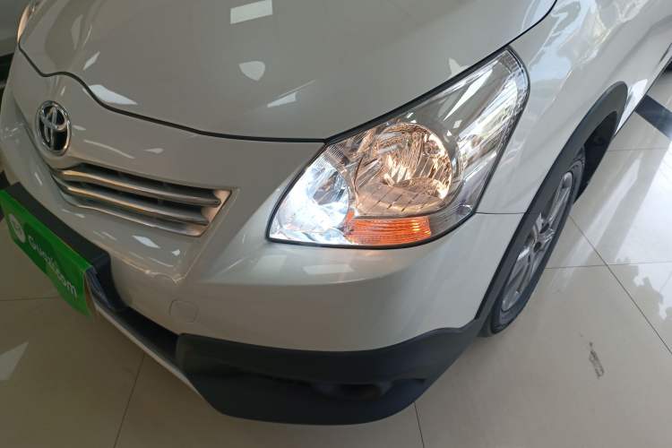 Used Toyota Verso 2015 180E CVT Crossover Edition