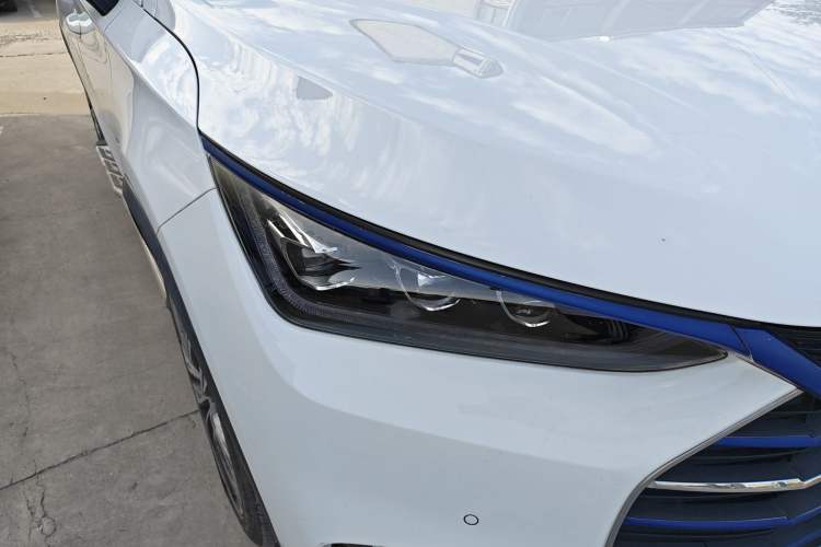 Used BYD Tang 2018 2.0T Automatic Smart Connect Prestige 5-Seater National Emission Standard V
