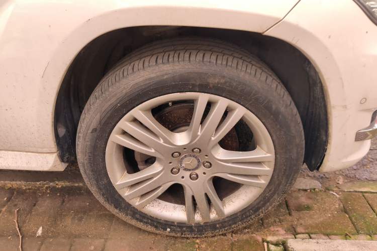 Used Mercedes-Benz GLK-Class 2014 GLK 200 Standard Model Right Front Wheel Hub