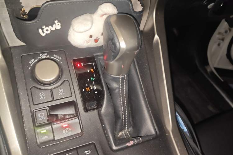 Used Lexus NX 2016 200 All-Wheel Drive FENGSHANG Version Gear Lever