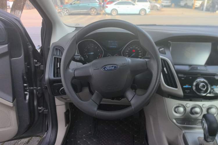 Used Ford Focus 2012 Sedan 1.6L Automatic Comfort Model
