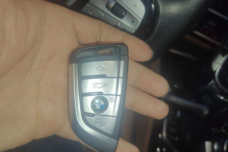 Used BMW 6 Series GT 2021 Updated 630i Luxury Design Package Vehicle Key