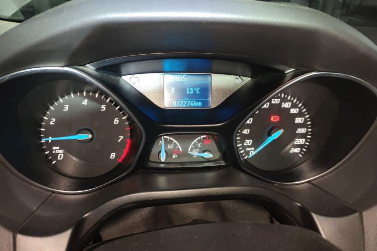 Used Ford Focus 2012 Sedan 1.6L Automatic Fashion Edition