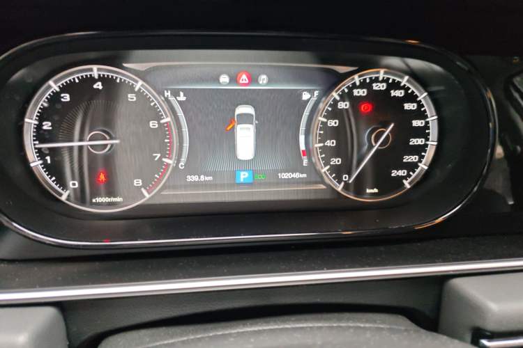 Used GAC Trumpchi M6 2021 PRO 270T Automatic Luxury Edition Odometer Close Up