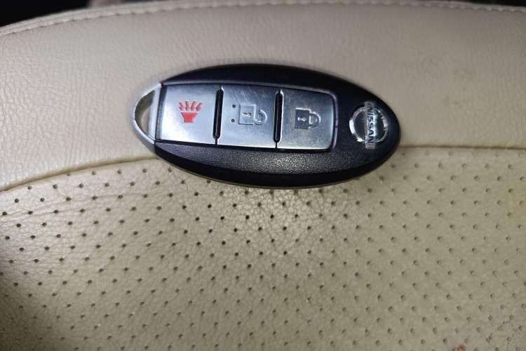 Used Nissan Qashqai 2011 2.0 XV Lea CVT 2WD
