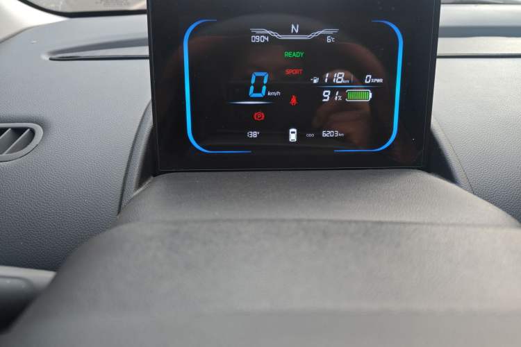 Used CHANGAN NEVO Lumin 2024 130km Qingyue Version Odometer Close Up