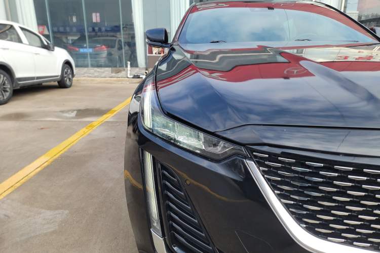 Used Cadillac CT5 2022 28T Luxury Version (Standard Edition) Right Front Headlight