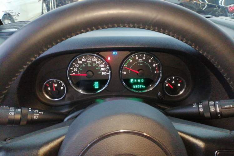 Used Jeep Wrangler 2015 3.0L Sahara Four-Door Comfort Edition
