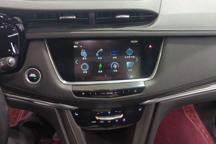 Used Cadillac XT5 2018 28E Four-Wheel Drive Tech Version
