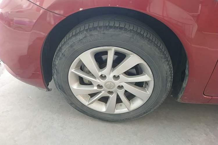 Used Nissan Tiida 2019 1.6L CVT Cool Edition China VI Standard Exterior 4