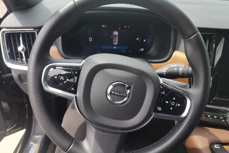 Used Volvo S90 2024 B5 Zhiyi Luxury Edition Steering Wheel