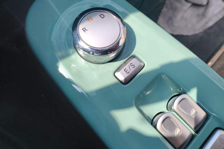 Used CHANGAN NEVO Lumin 2023 205km Xiangqin Version Gear Lever