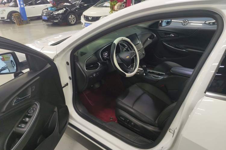 Used Chevrolet Malibu XL 2019 535T CVT Active Version Driver Seat