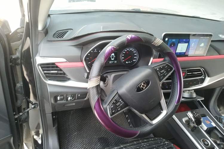 Used SOL X8 2021 300T DCT Luxury Smart Connect Edition 6 Seats