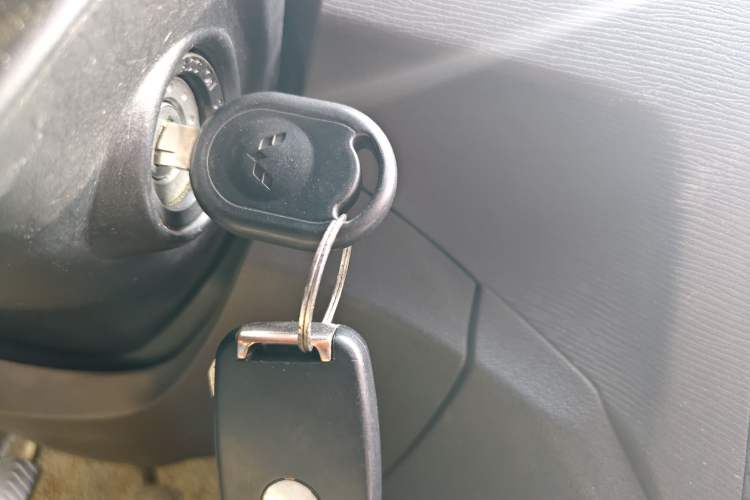 Used Wuling Hongguang 2014 1.5L S Standard Version
