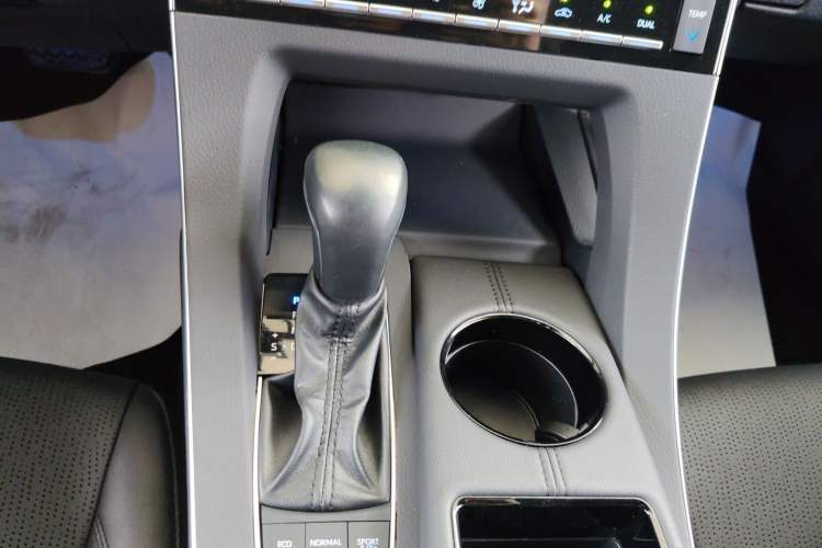 Used Toyota Avalon 2021 2.5L Luxury Edition