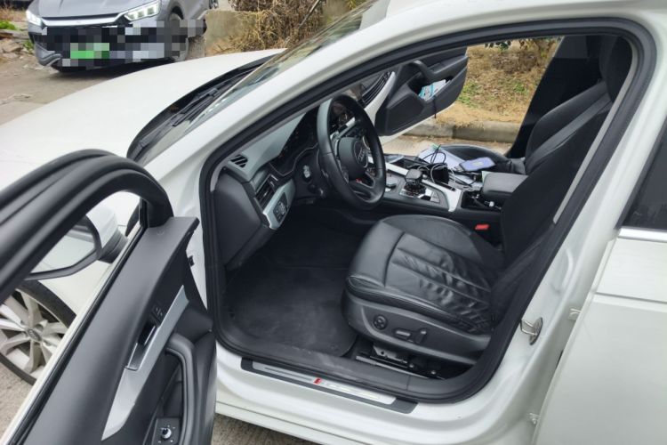 Used Audi A4L 2019 40 TFSI Fashion Version China V