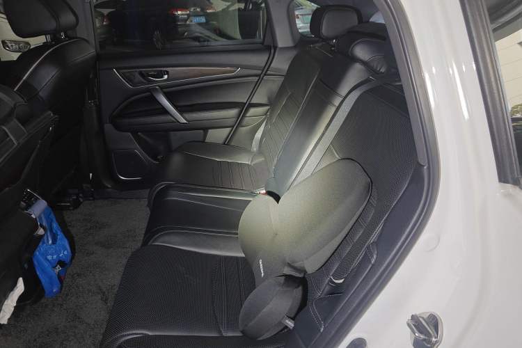 Used Honda UR-V 2017 370TURBO 2WD Prestige Edition China V Left Rear Seat