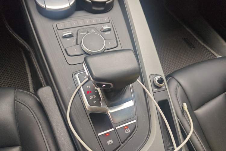 Used Audi A4L 2018 30th Anniversary Edition 30 TFSI Ambition Model