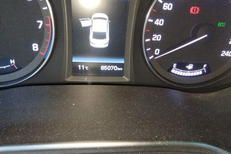 Used Hyundai Mistra 2017 1.8L Automatic Deluxe DLX Model China V Emission Standard Odometer Close Up