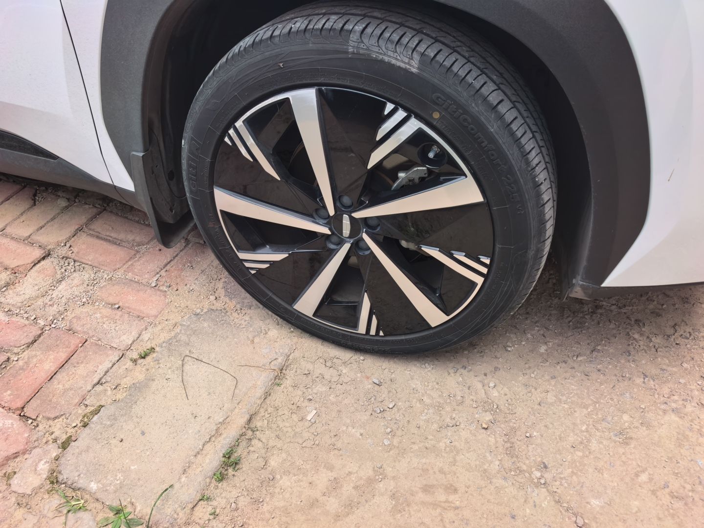 Geely Auto FX11 2024 1.5TD DCT Flagship Edition — снимка 8
