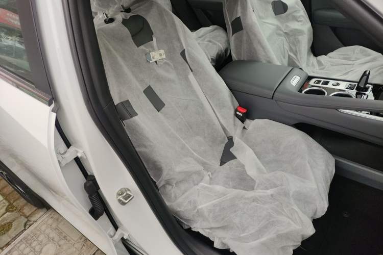 Used Geely Auto Emgrand X7 Sport 2026 Model 1.5TD Aspirational