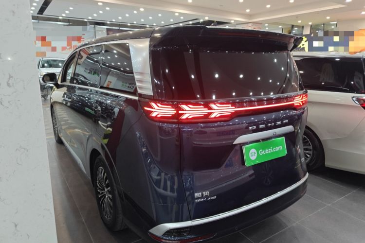 Used Denza D9 2022 DM-i 970 Four-Wheel Drive Prestige Model
