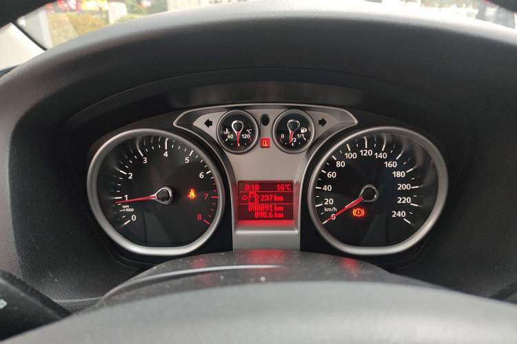 Used Ford Focus 2013 Hatchback Classic 1.8L Manual Base Model