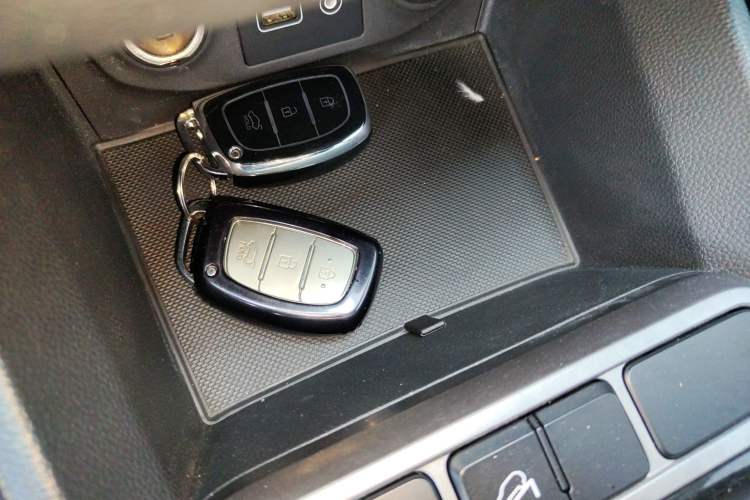 Used Hyundai ix25 2015 1.6L Automatic Two-Wheel Drive Smart GLS Trim