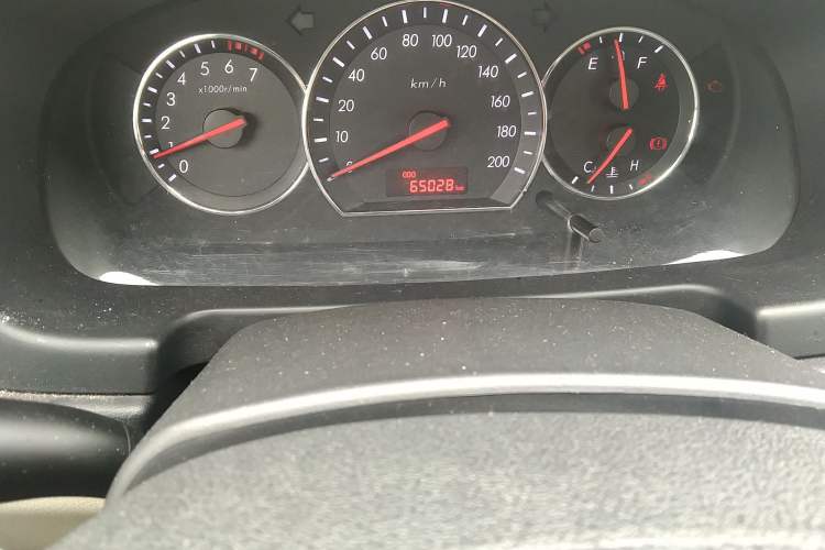 Used CHANGAN Alsvin V3 2012 1.3L Manual Comfort Version China IV Standard Odometer Close Up