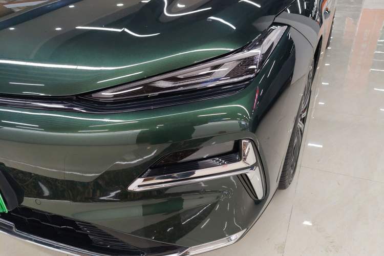 Used Geely Galaxy Galaxy 8 2025 130km EM-P Exploration Edition