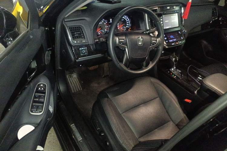 Used Toyota Crown 2018 2.0T Fashion Edition