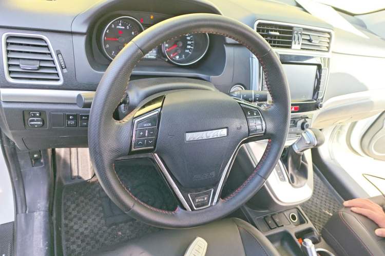 Used Haval M6 2019 1.5T DCT Two-Wheel Drive Elite Version China VI Standard
