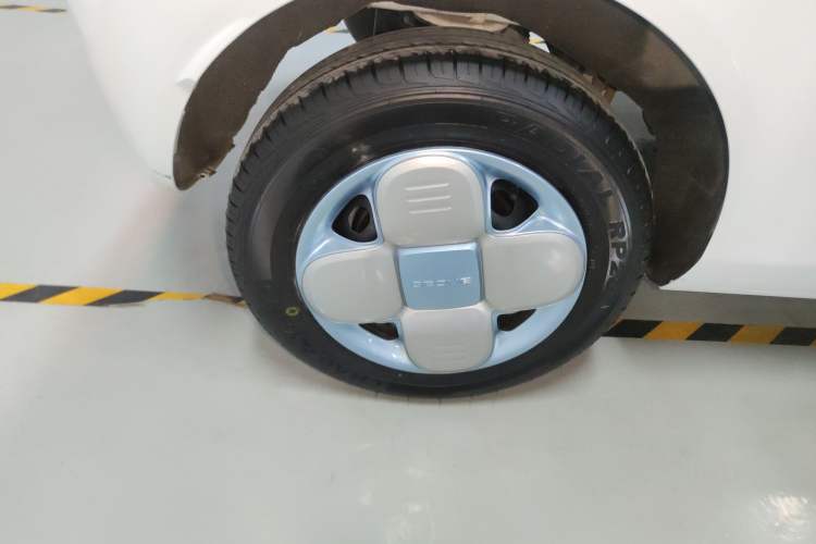 Used Geely Galaxy Panda 2024 Panda Mini 200km Endurance Bear
