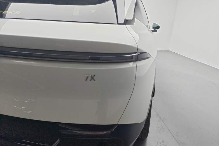 Used Zeekr 7X 2025 75 kWh Rear-Wheel Drive Intelligent Driving Version
