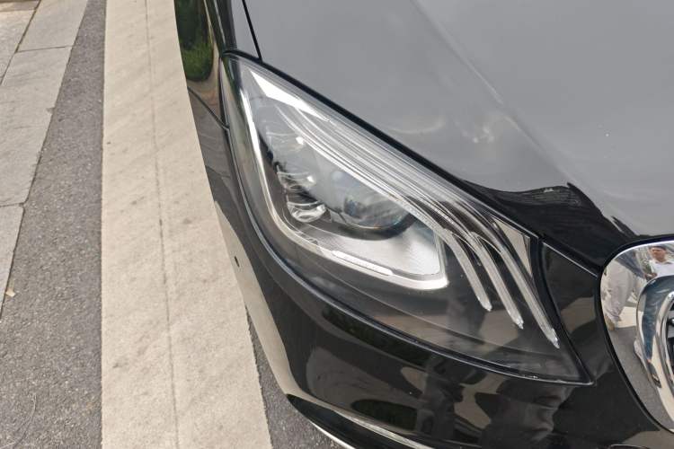 Used Mercedes-Benz S-Class 2018 S 450 L 4MATIC Right Front Headlight