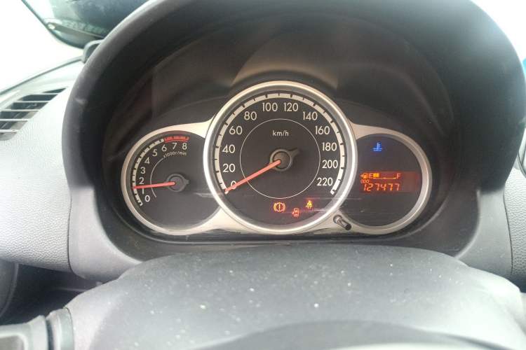 Used Mazda 2 2011 XuanDong 1.5L Manual Fashion Edition
