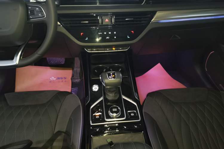 Used Hongqi HS5 2022 Revised Version 2.0T Smart Connect Flagship Edition
