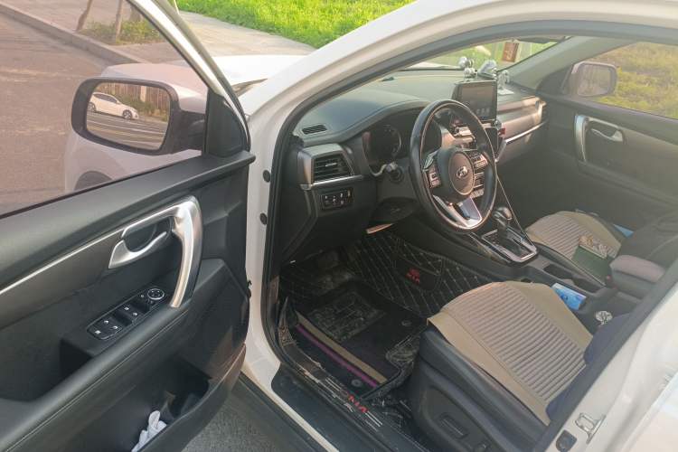 Used Kia Sportage R 2018 2.0L Automatic Smart Luxury Version China V Standard
