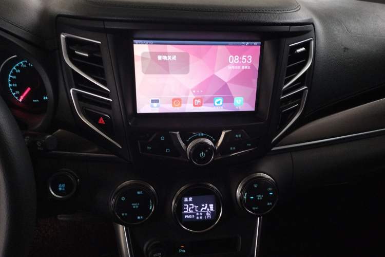 Used BYD Song 2018 1.5TID Automatic Smart Connect Prestige Model Audio And AC Panel