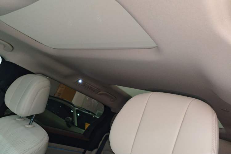 Used BYD Xia 2025 DM-i 1.5T 100km Leading Model
