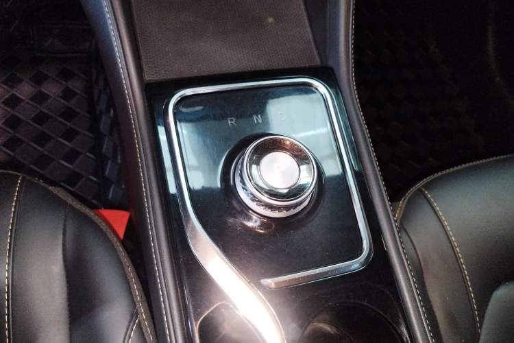 Used SOL E40X 2021 Silver Armor Edition